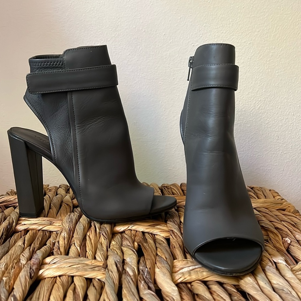 Vince boots